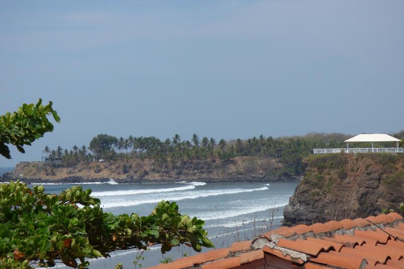 Vista Las Olas Surf Resort image