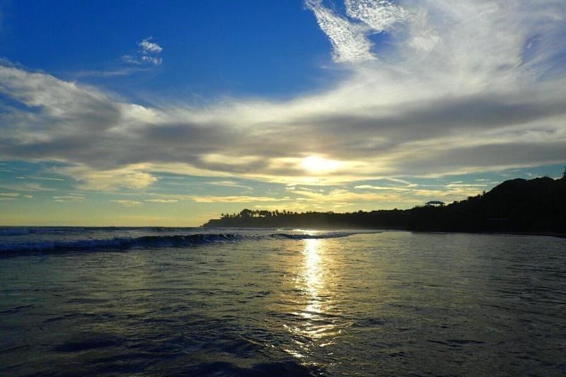 Vista Las Olas Surf Resort image