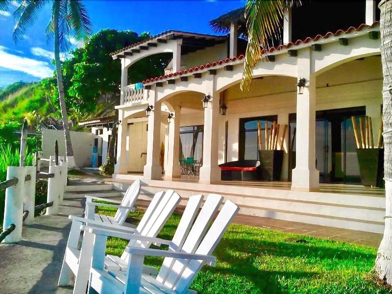 Vista Las Olas Surf Resort image