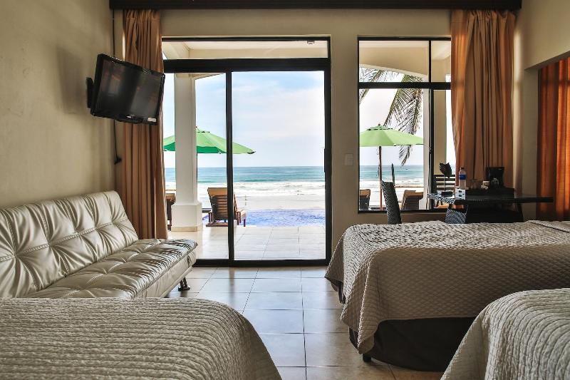 Vista Las Olas Surf Resort image
