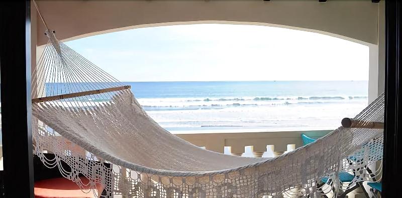 Vista Las Olas Surf Resort image
