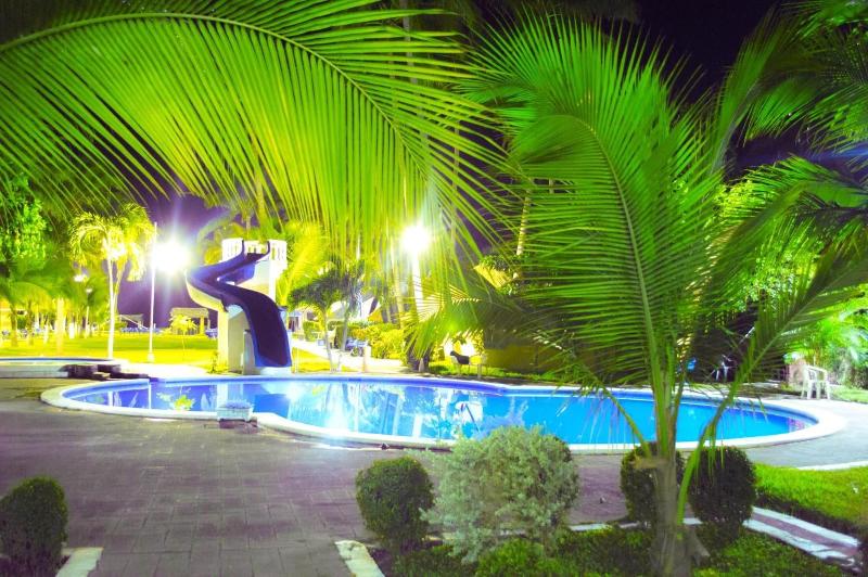 Tropiclub Playa El Cuco image