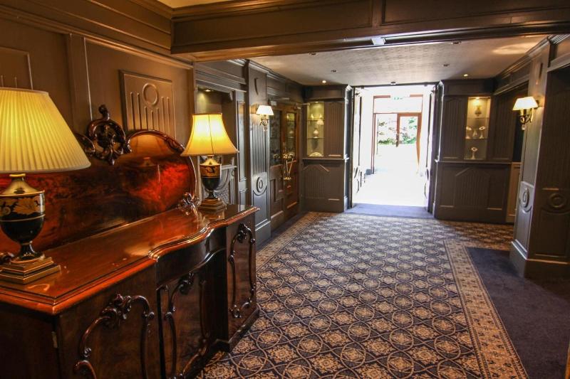 The Devon Inn Hotel image