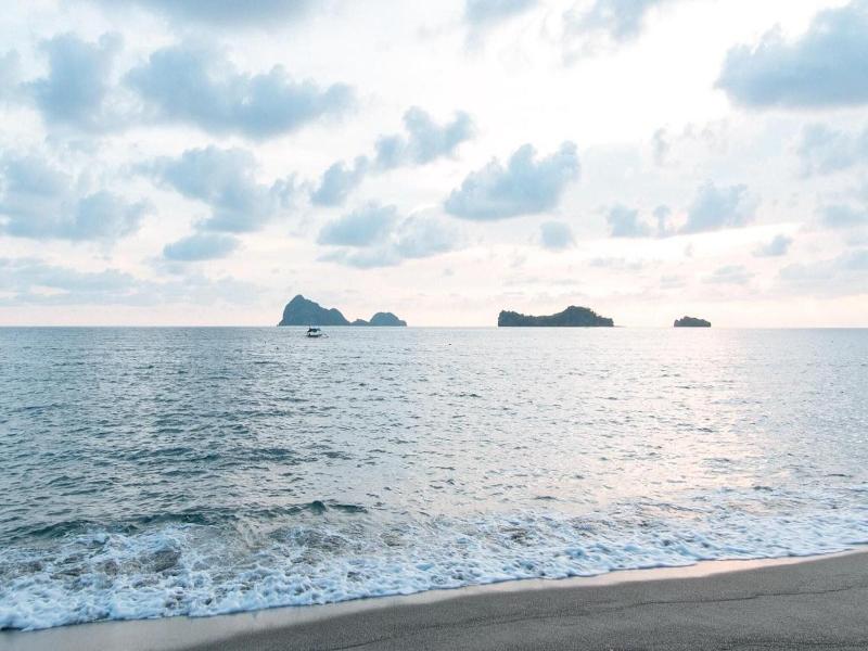 Megan's Paradisio Beach Resort image