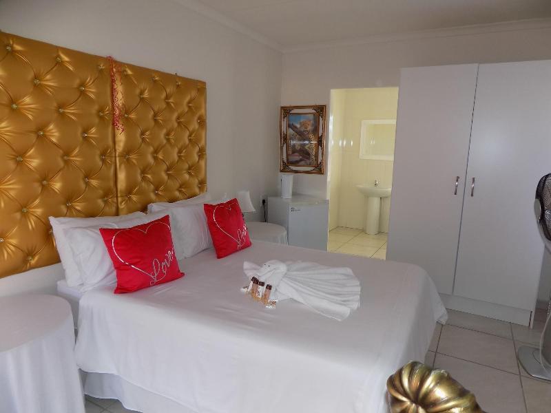 Joezebel Guest House image