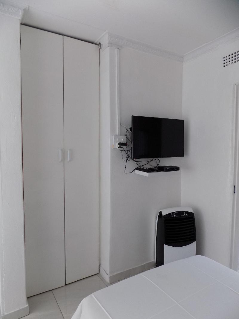 Joezebel Guest House image