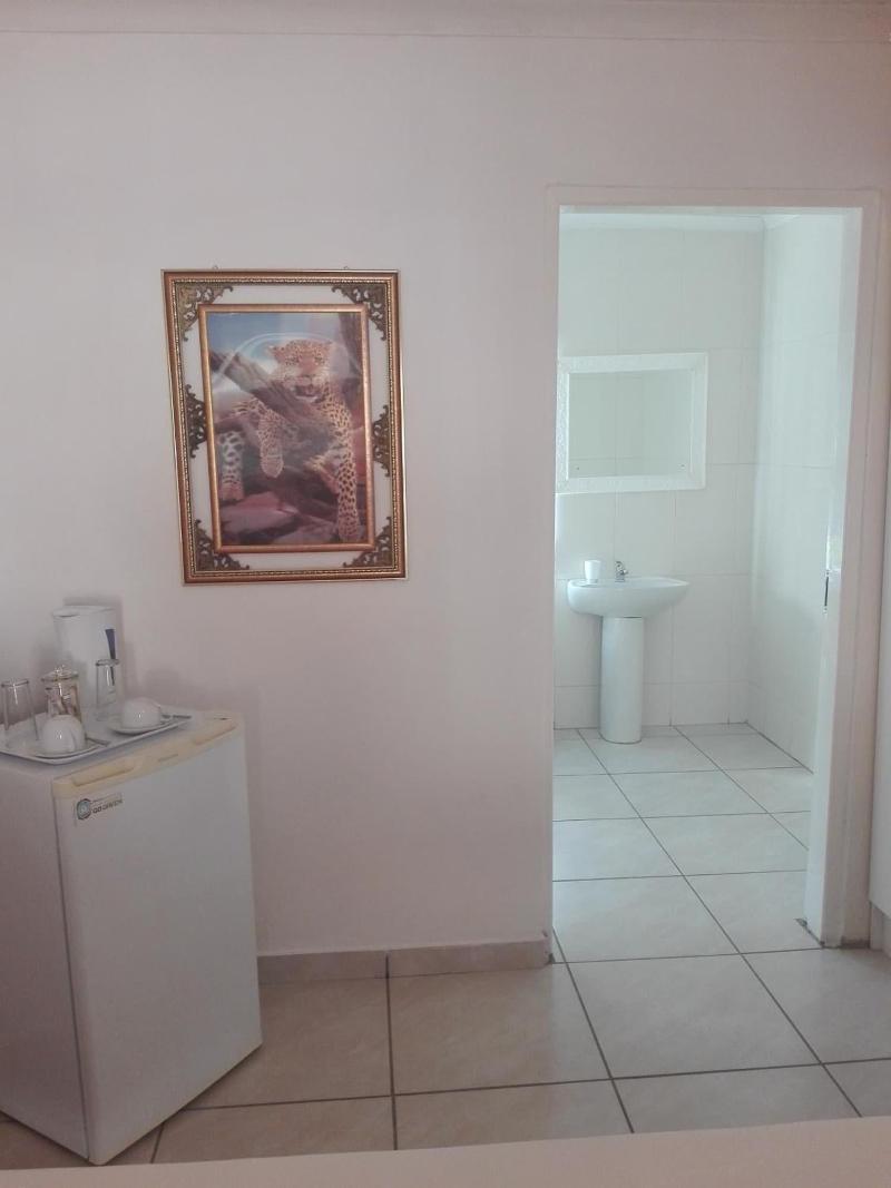 Joezebel Guest House image