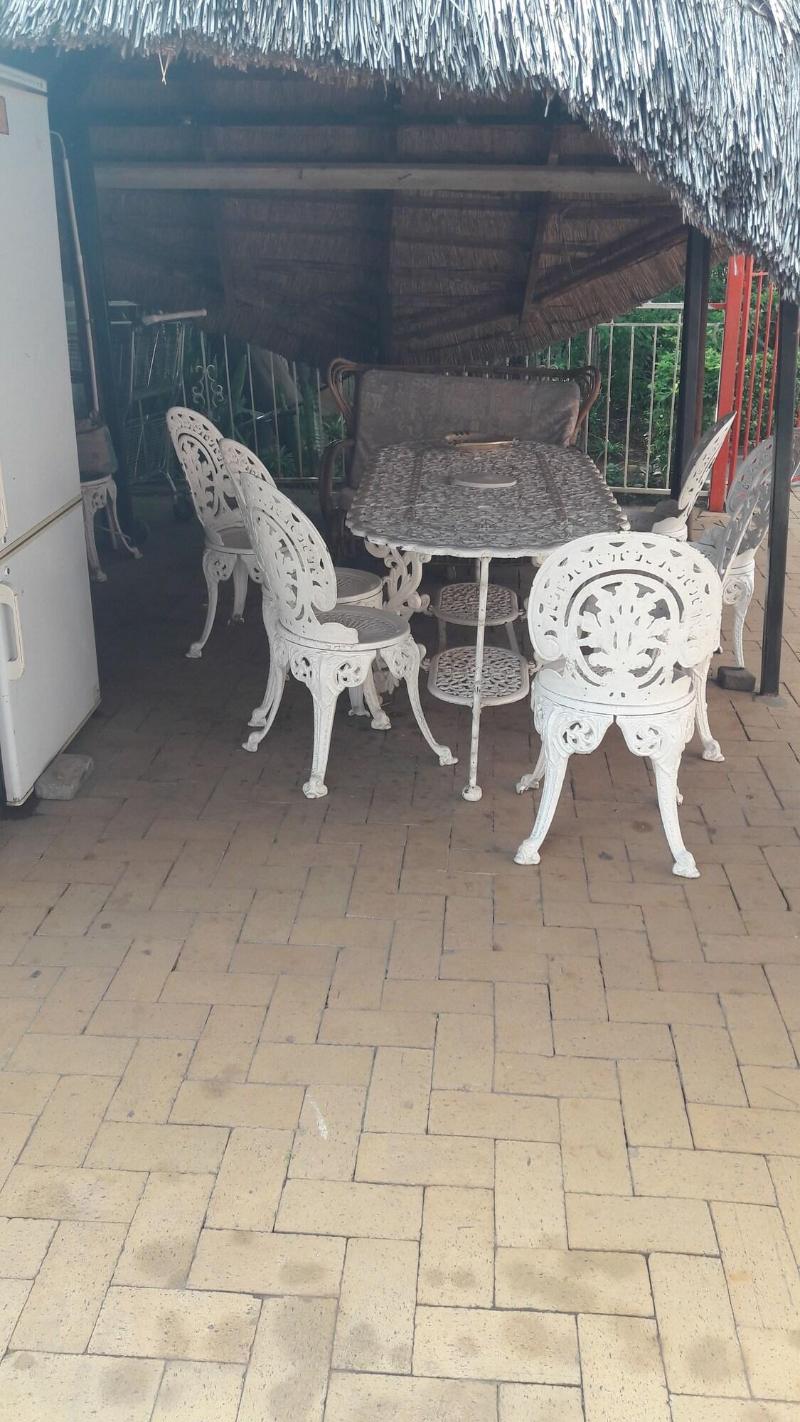 Diphororo Guest House image