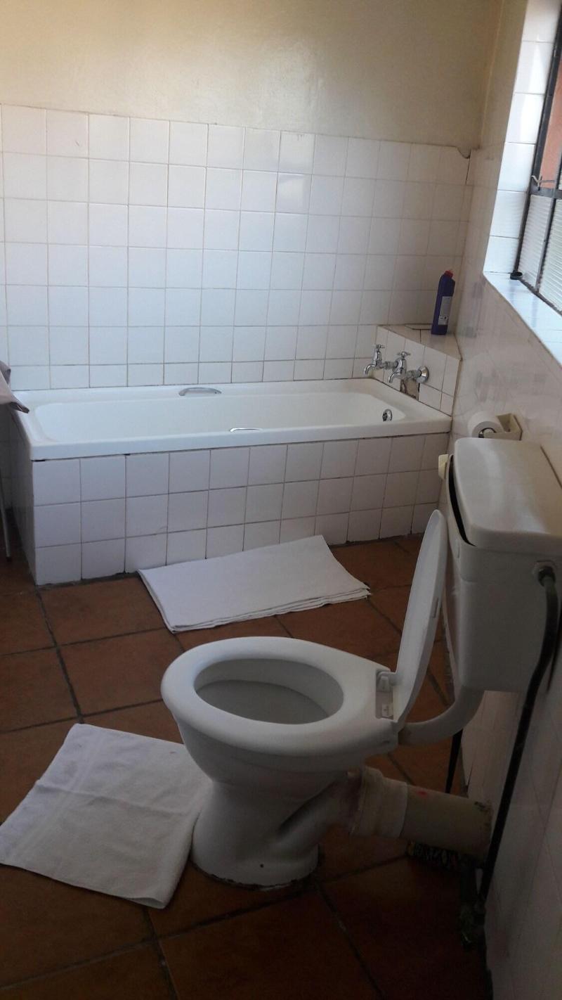 Diphororo Guest House image