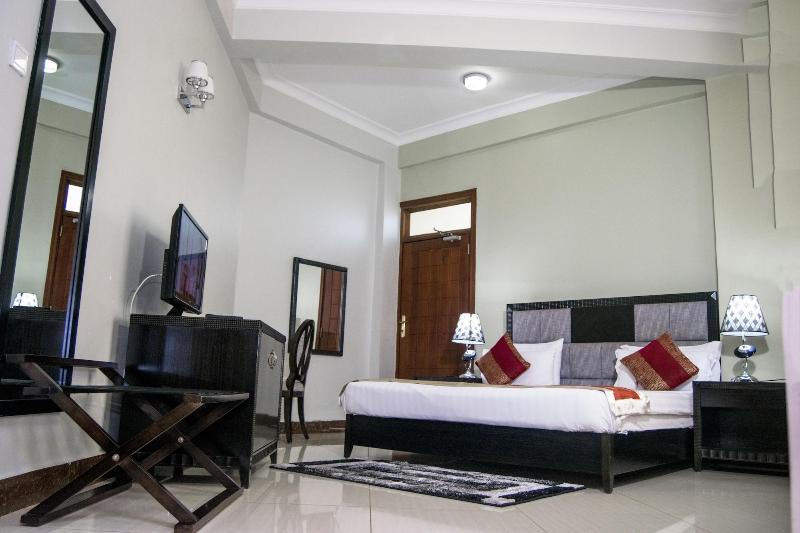 Flomi Hotel image