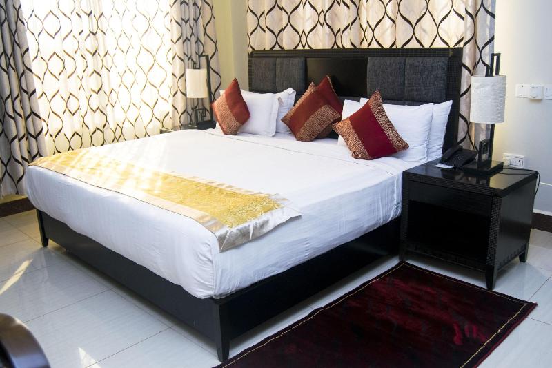 Flomi Hotel image
