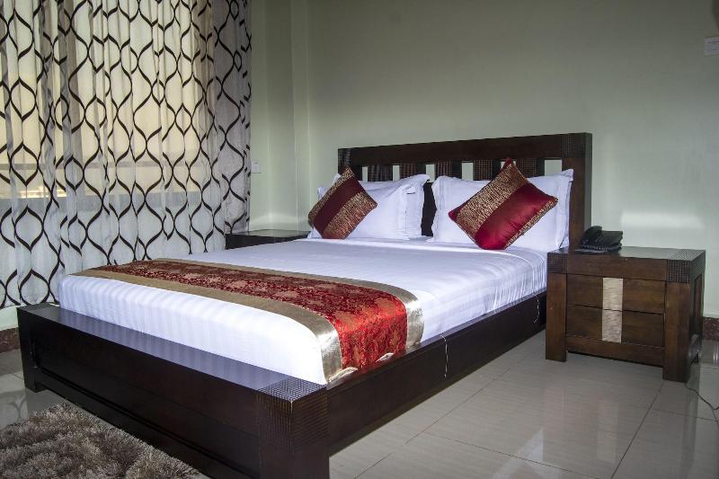 Flomi Hotel image