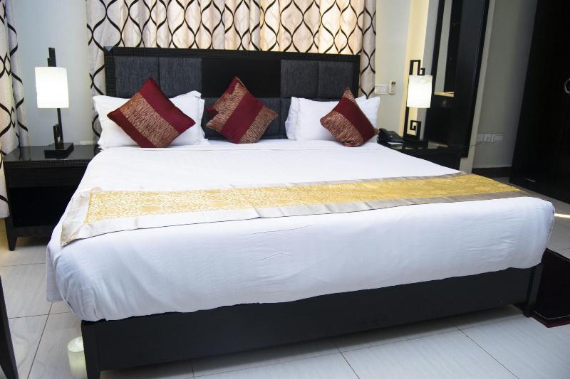 Flomi Hotel image