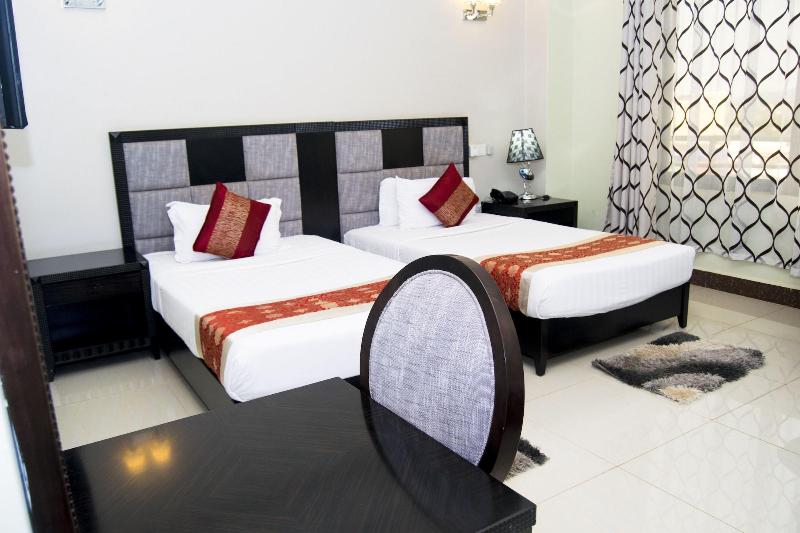 Flomi Hotel image