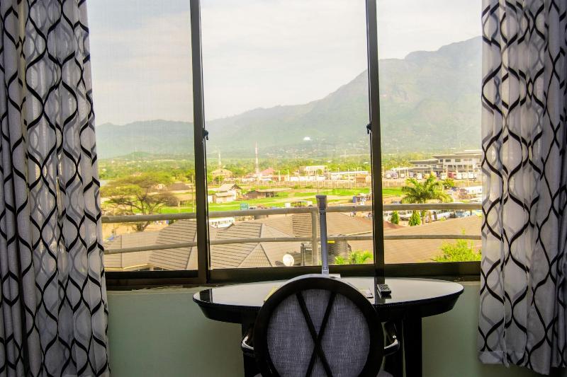 Flomi Hotel image