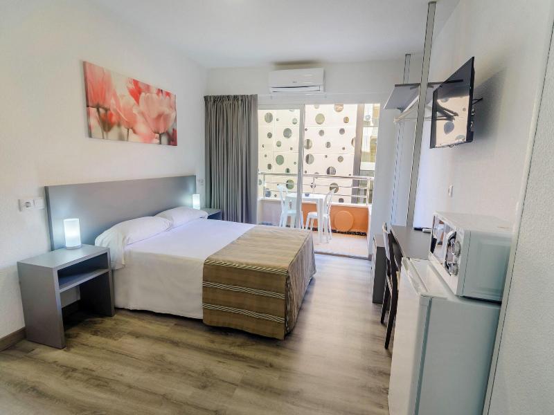 Hostal Anna Benidorm image