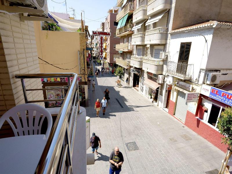 Hostal Anna Benidorm image