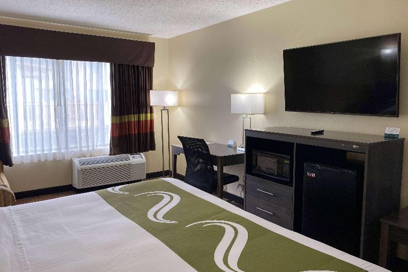 AmericInn by Wyndham Fort Atkinson image