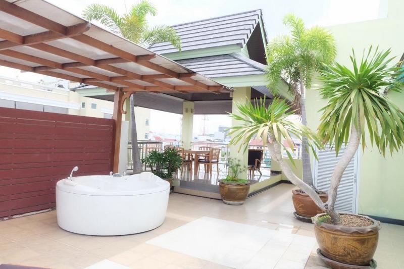 OYO 1097 Thep Apartment 