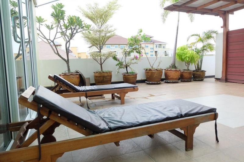 OYO 1097 Thep Apartment 