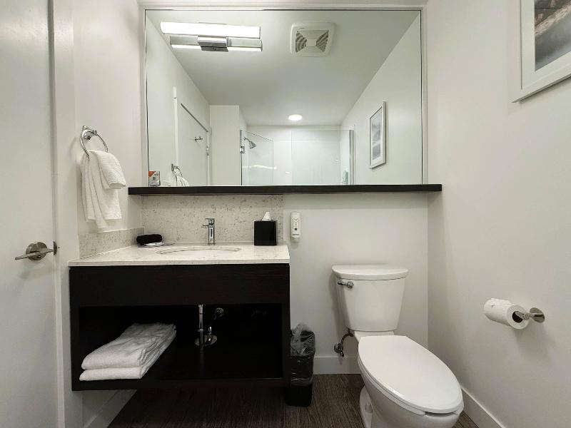 Quality Inn Nanaimo image