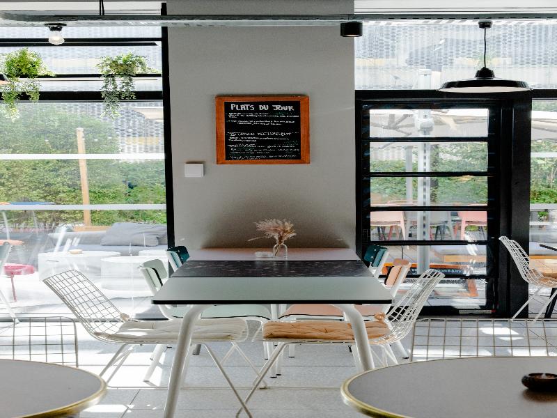 Slo Hostel image