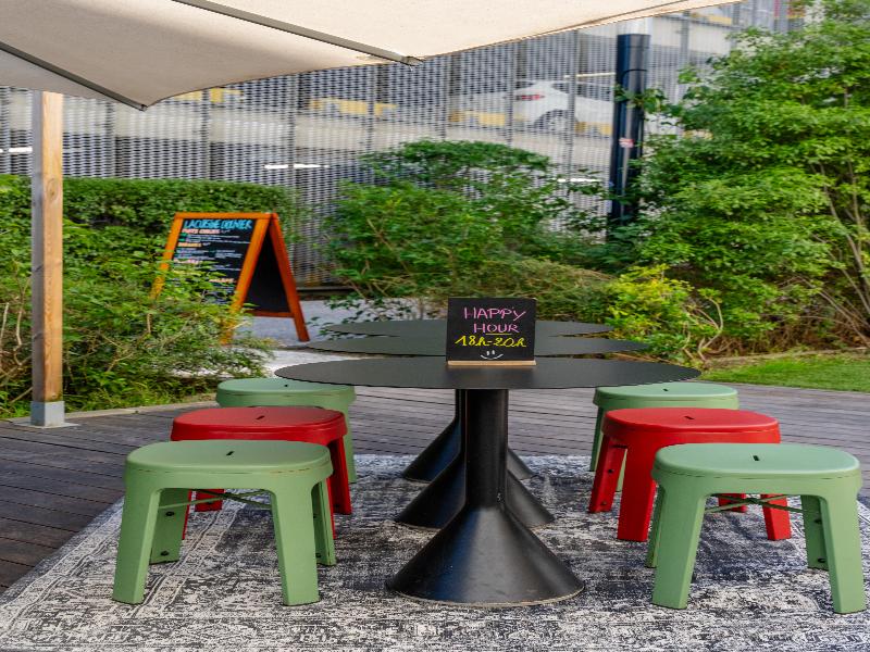 Slo Hostel image