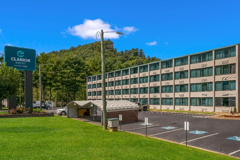 Clarion Hotel Conference Center Maggie Valley image