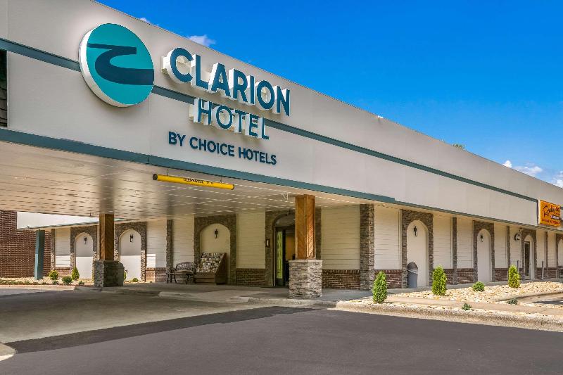 Clarion Hotel Conference Center Maggie Valley image