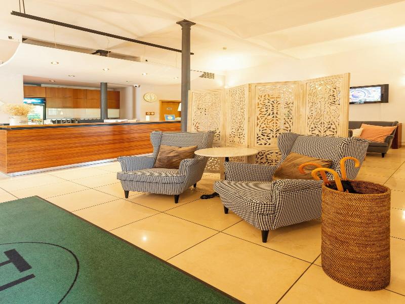 Hotel Chvalska Tvrz image