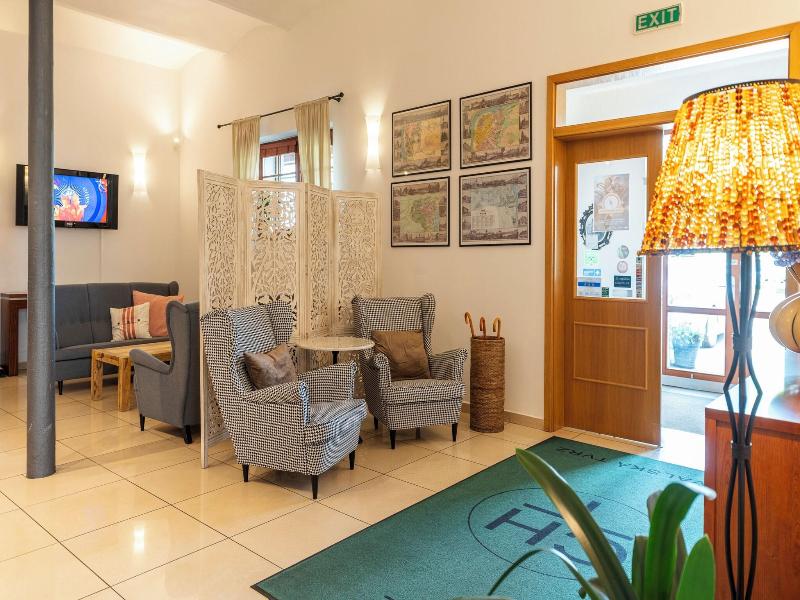 Hotel Chvalska Tvrz image