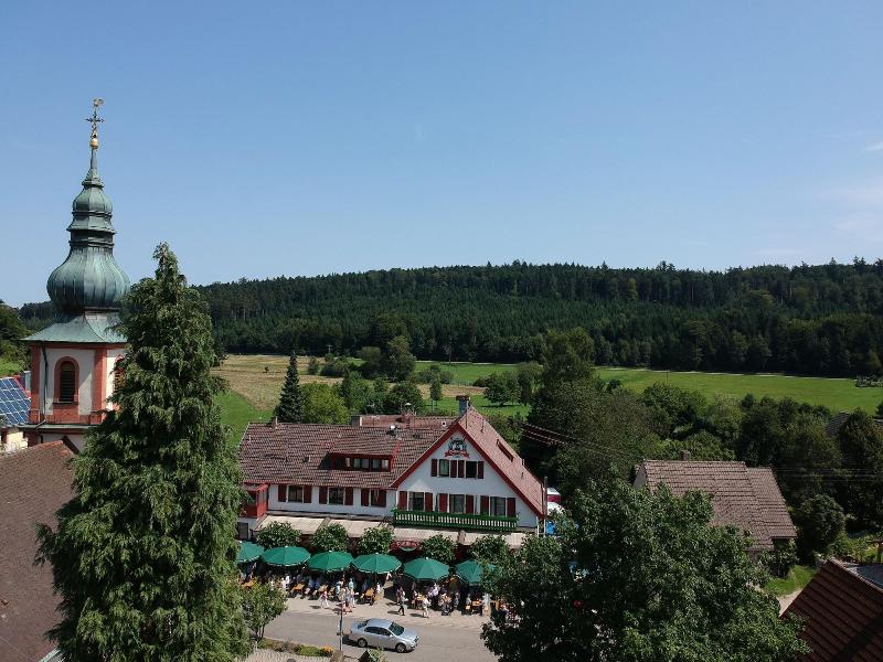Eventhof Platzhirsch image
