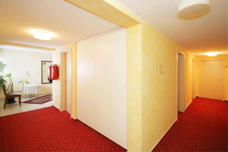 Eventhof Platzhirsch image