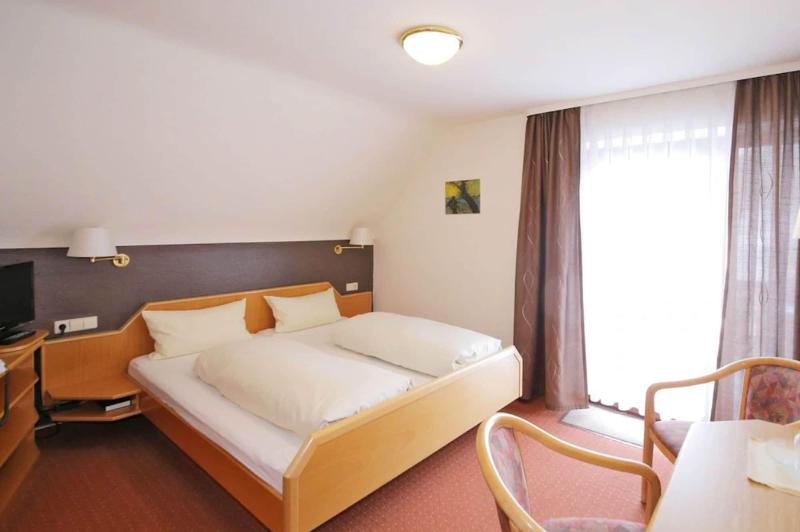 Eventhof Platzhirsch image