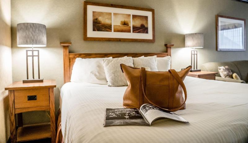 The Ridge Hotel image