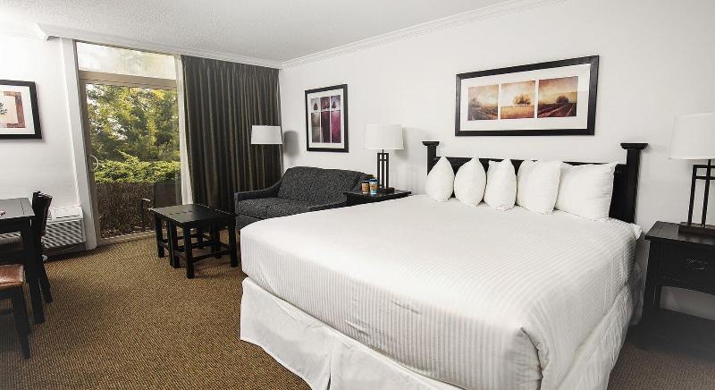 The Ridge Hotel image