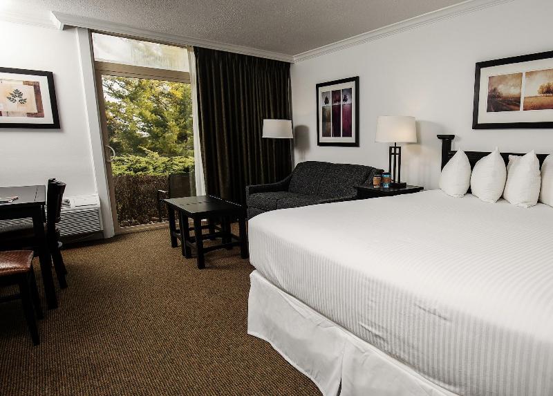 The Ridge Hotel image