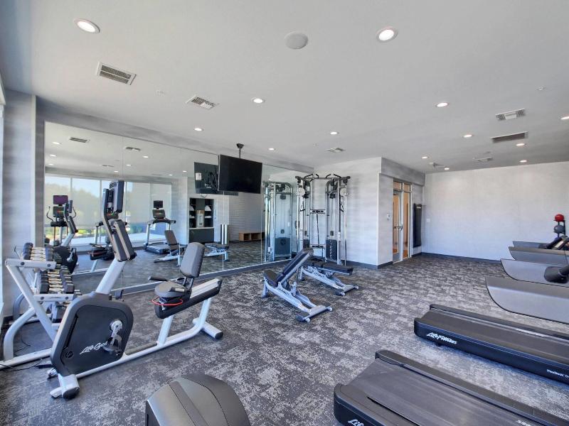 Fairfield Inn & Suites by Marriott Dallas Cedar Hi image