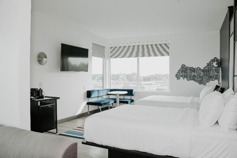 Aloft Omaha West image