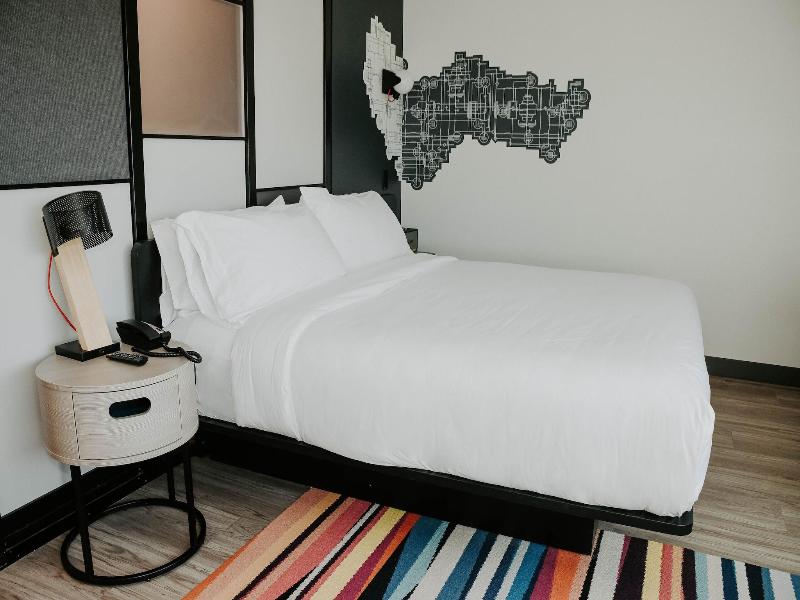 Aloft Omaha West image