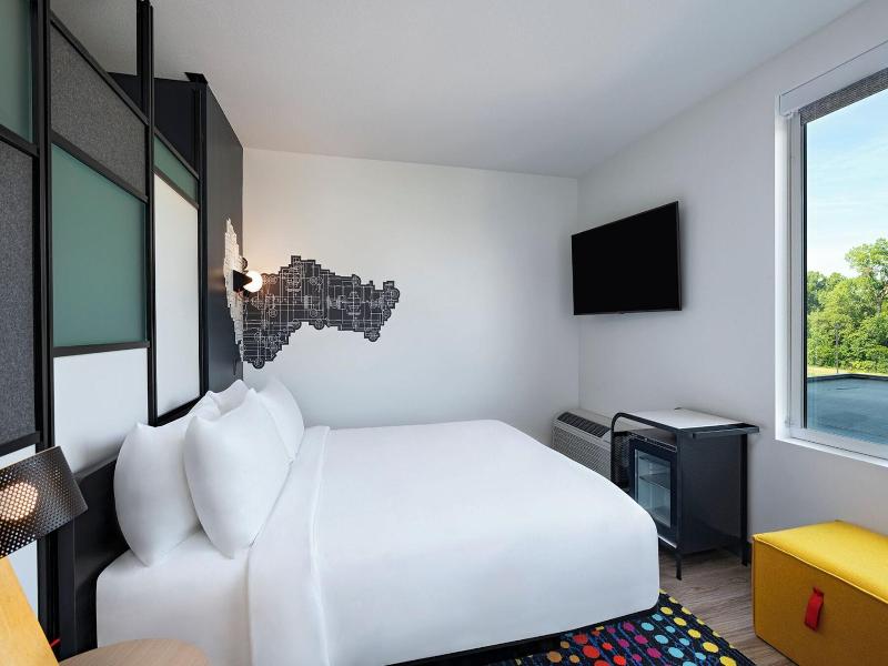 Aloft Omaha West image