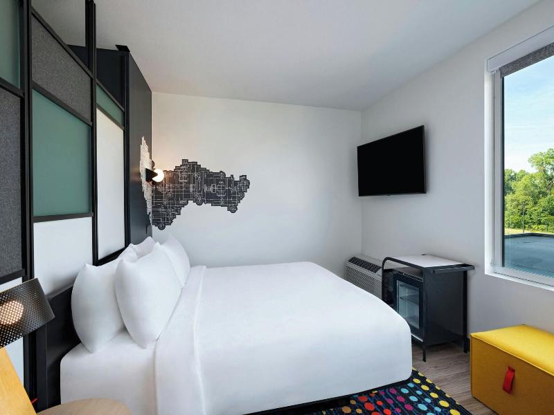 Aloft Omaha West image