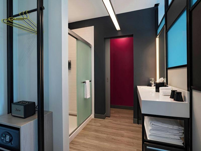 Aloft Omaha West image