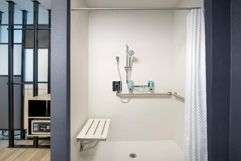 Aloft Omaha West image