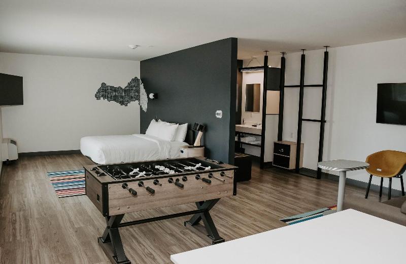 Aloft Omaha West image