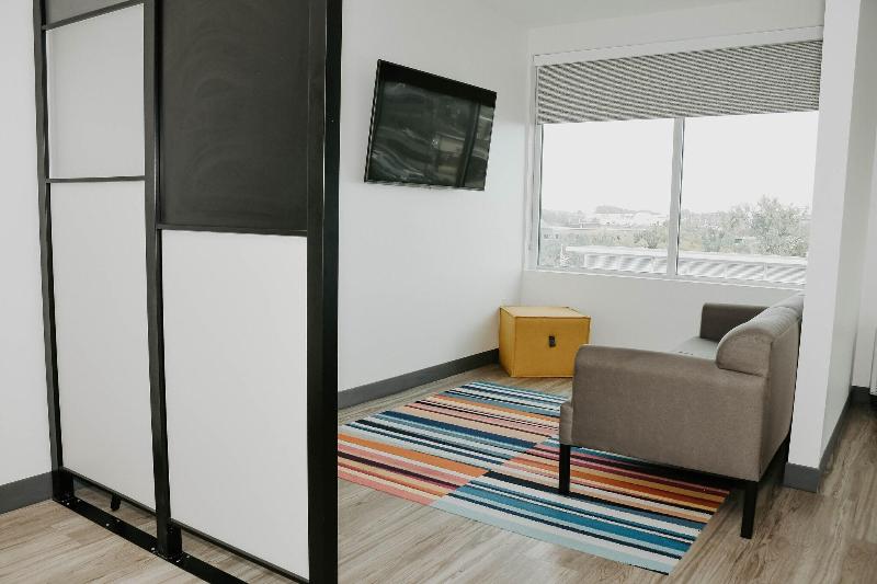 Aloft Omaha West image
