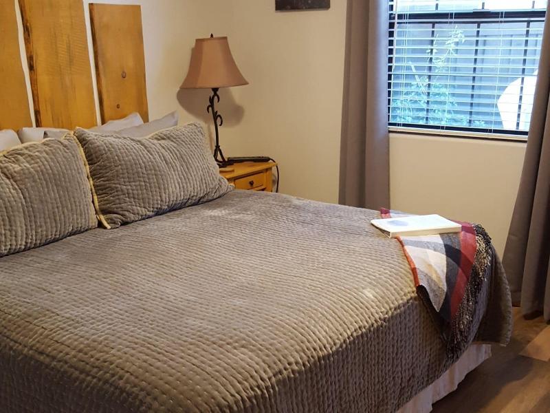 Nature'S Inn Bed And Breakfast image