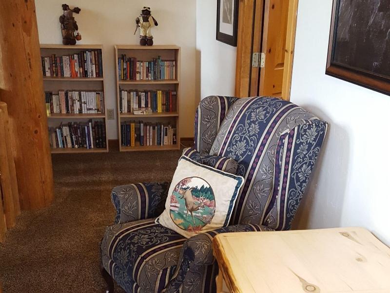 Nature'S Inn Bed And Breakfast image