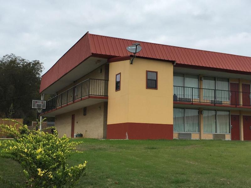 American Inn  - Pontotoc
