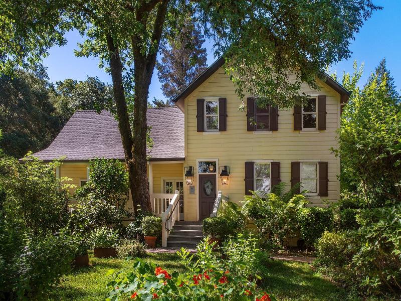 Farmhouse Inn image